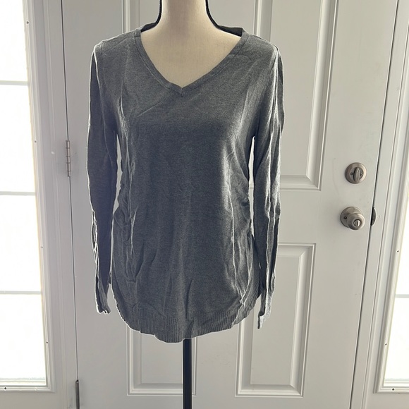 Isabel Maternity Long Sleeve - Picture 1 of 2